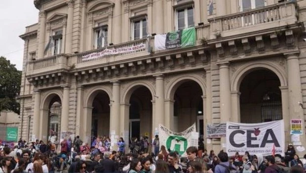 El Gobierno dispuso la intervención del hospital de salud mental "Laura Bonaparte"