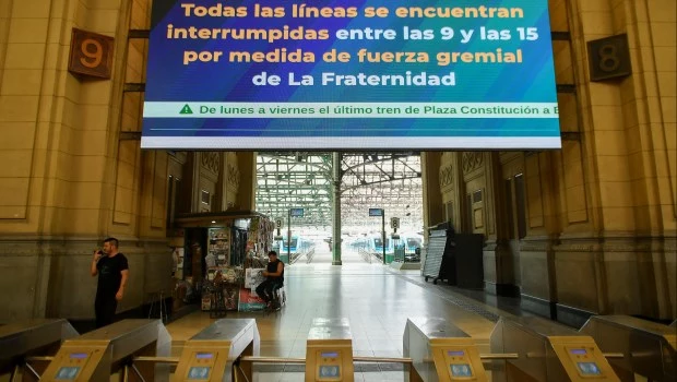 Rige el paro de trenes en todo el país por reclamos salariales