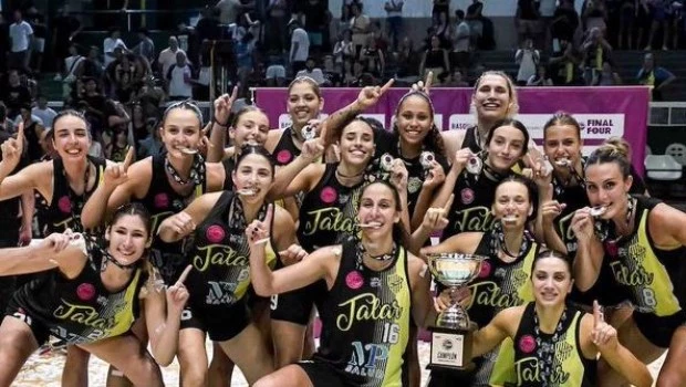 Escándalo en el básquet femenino: jugadoras denuncian que fueron grabadas mientras se bañaban