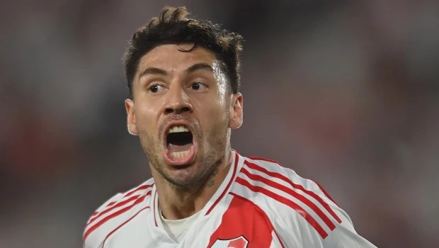 Montiel salvó a River y le dio el triunfo ante Instituto