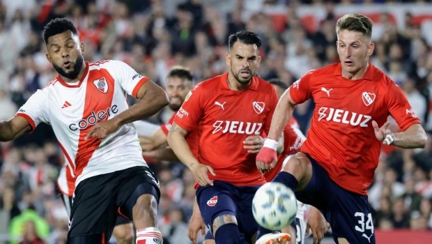 River ante una gran oportunidad para levantar vuelo frente a Independiente