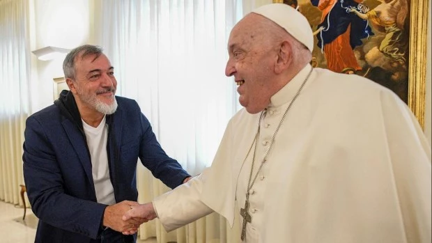  "Le pedimos que rece por el Presidente para que lo haga mejor persona", dijo el líder de ATE después de una audiencia con el Papa