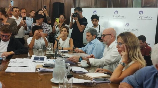 Wolff fue interpelado en la Legislatura porteña por las fugas de detenidos