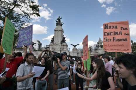 Hubo una manifestación en el Congreso para sumarse a la protesta mundial