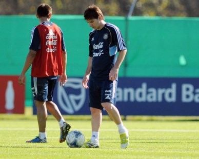 La Selección intentará acercarse al Mundial con Messi sentado en el banco de suplentes