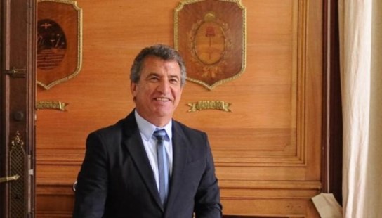 Urribarri se lanzó como candidato a 2015 