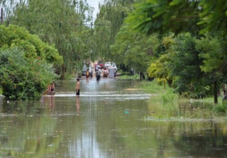 Al menos un muerto por el temporal y desborde de ríos en el Noreste