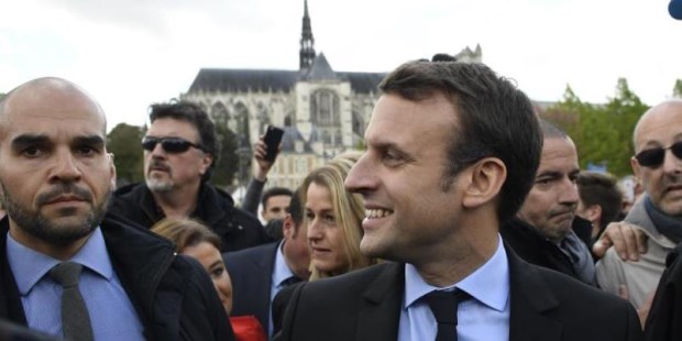 El ganador de la primera vuelta de las elecciones francesas, el socioliberal Emmanuel Macron.